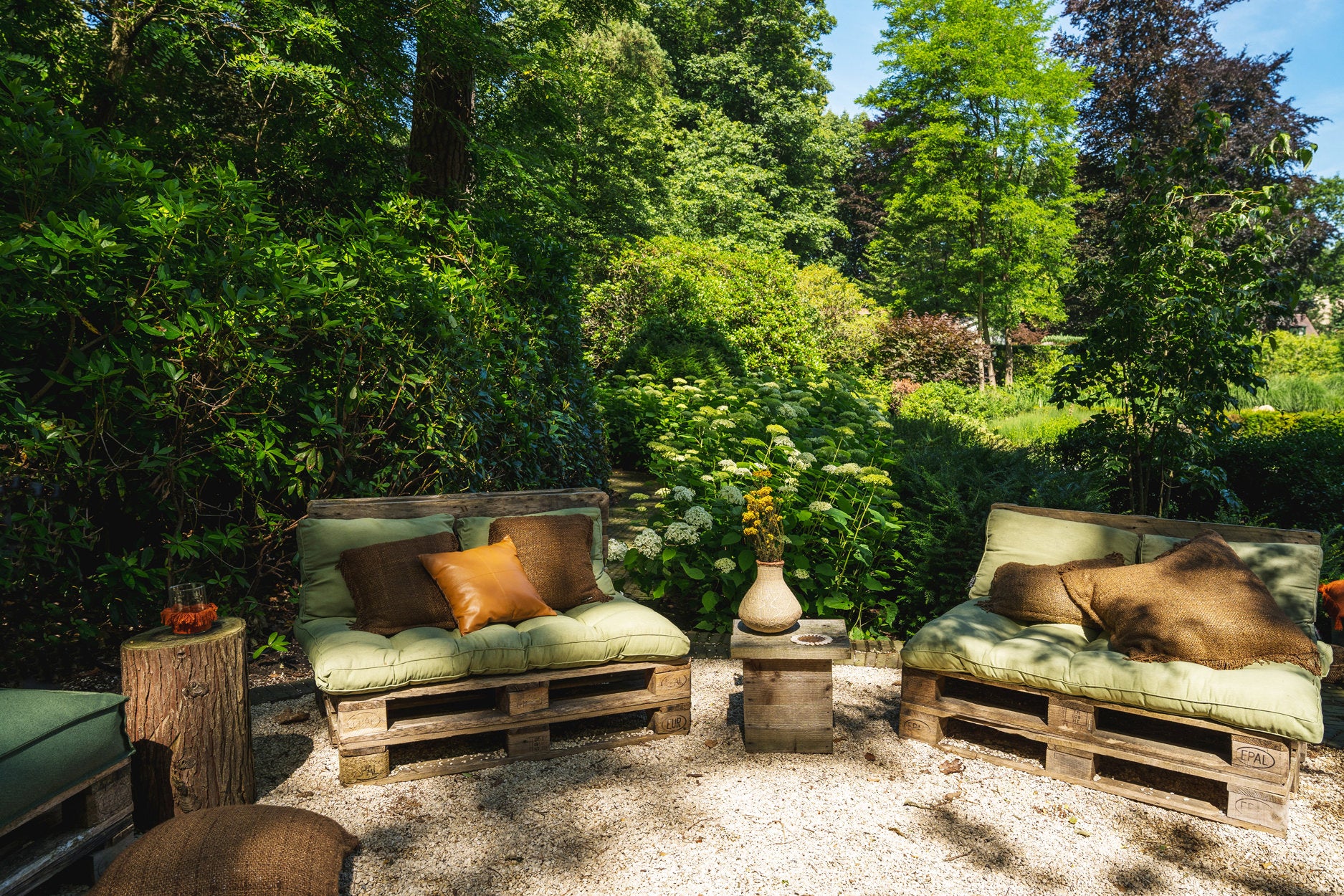 the-oh-my-gee-cushion-cover-brown-40x40