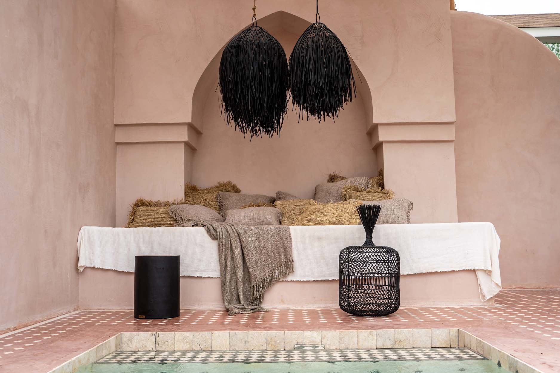 the-oh-my-gee-cushion-cover-pearl-grey-30x50