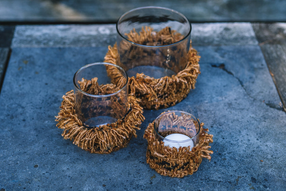 the-oh-my-gee-candle-holder-cinnamon-black-l