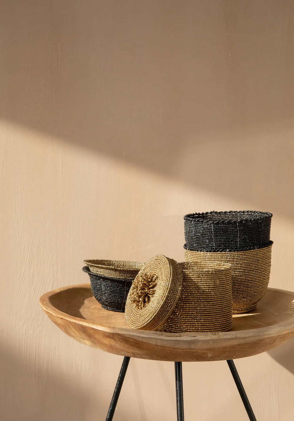 the-beaded-bowl-low-black-s