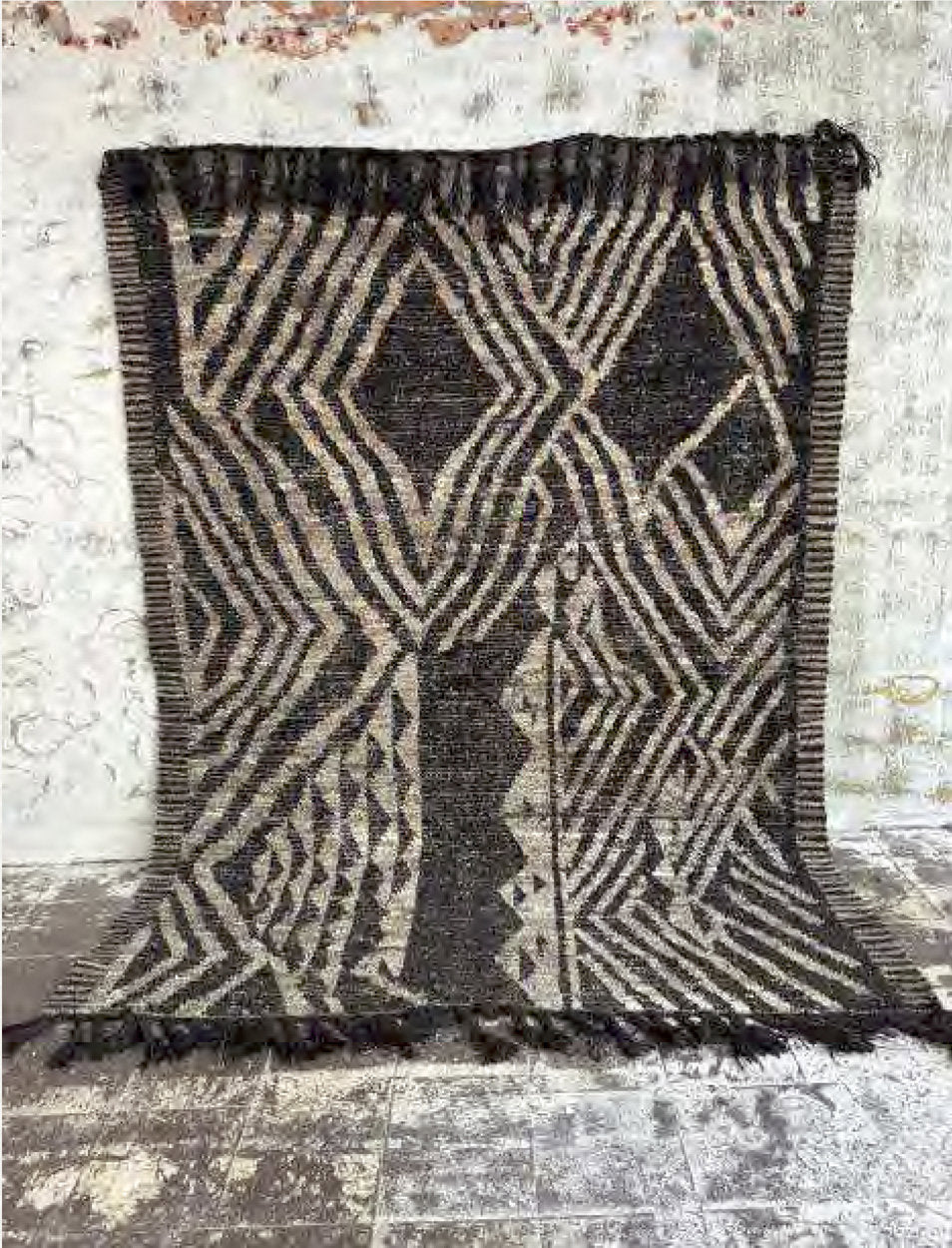 the-handwoven-afghan-rug-0498