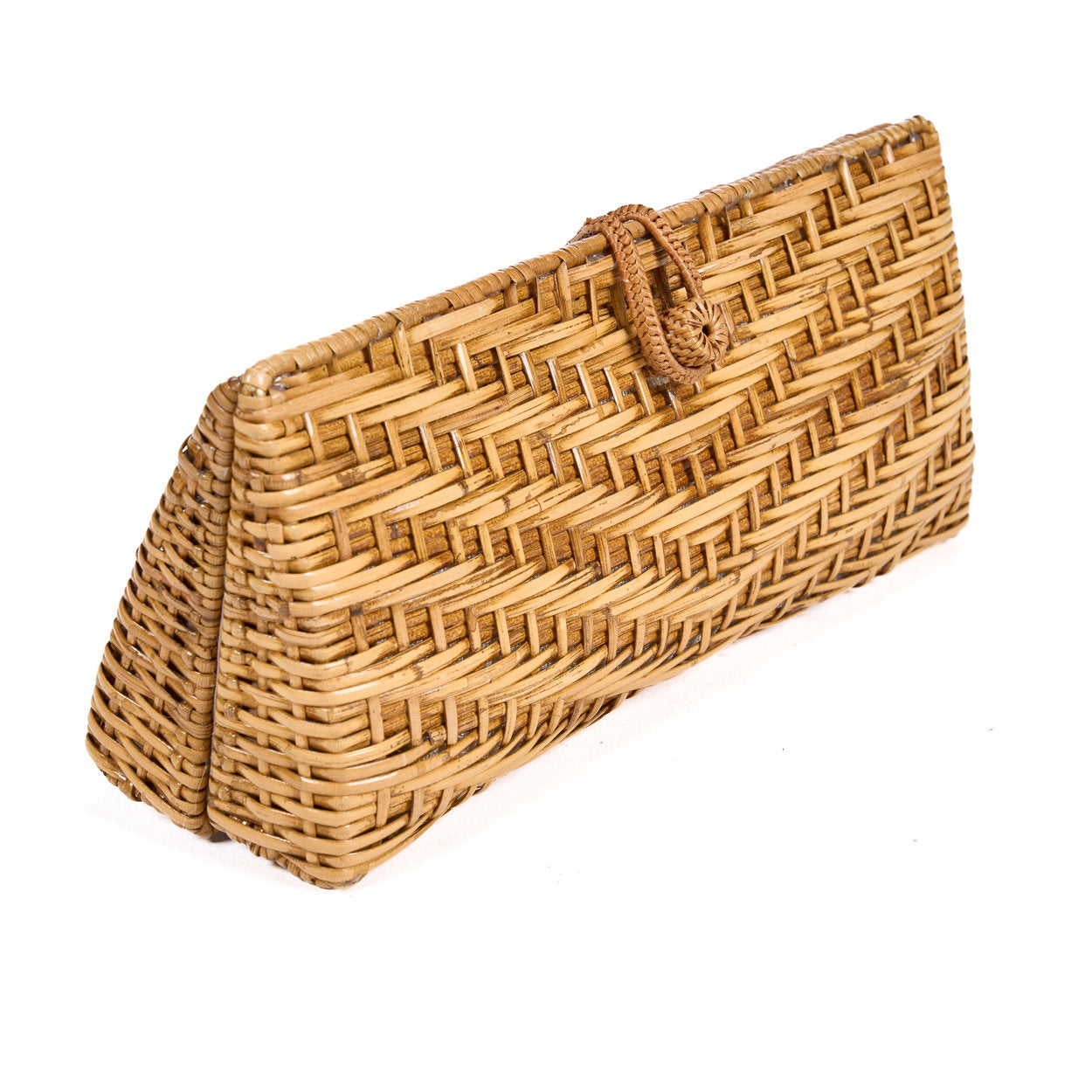 Boho-inspired woven clutch bag, perfect for home, garden parties, or casual city strolls.