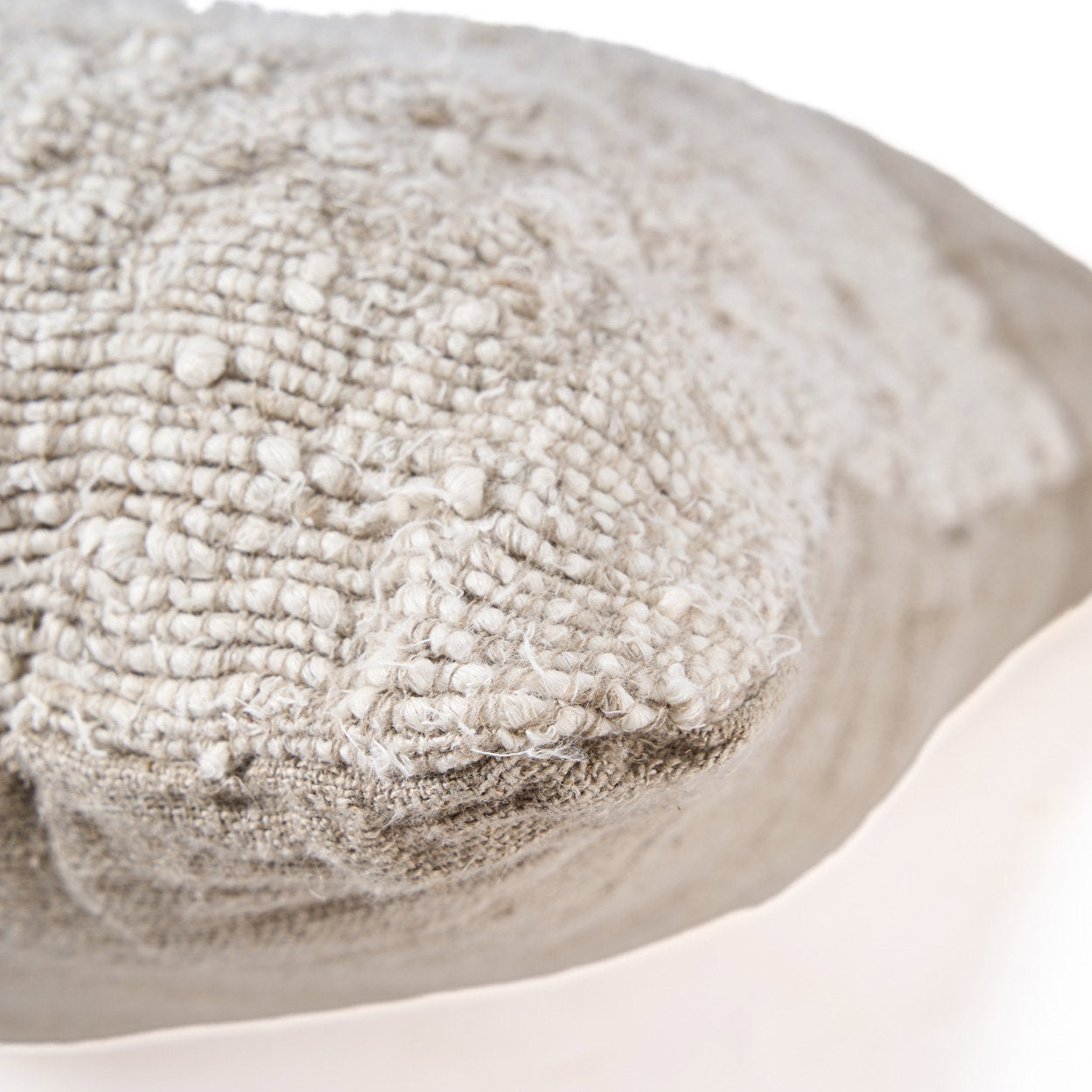 Square linen cushion cover 50x50 cm, soft and airy fabric that suits sofas, chairs, or bedroom décor.