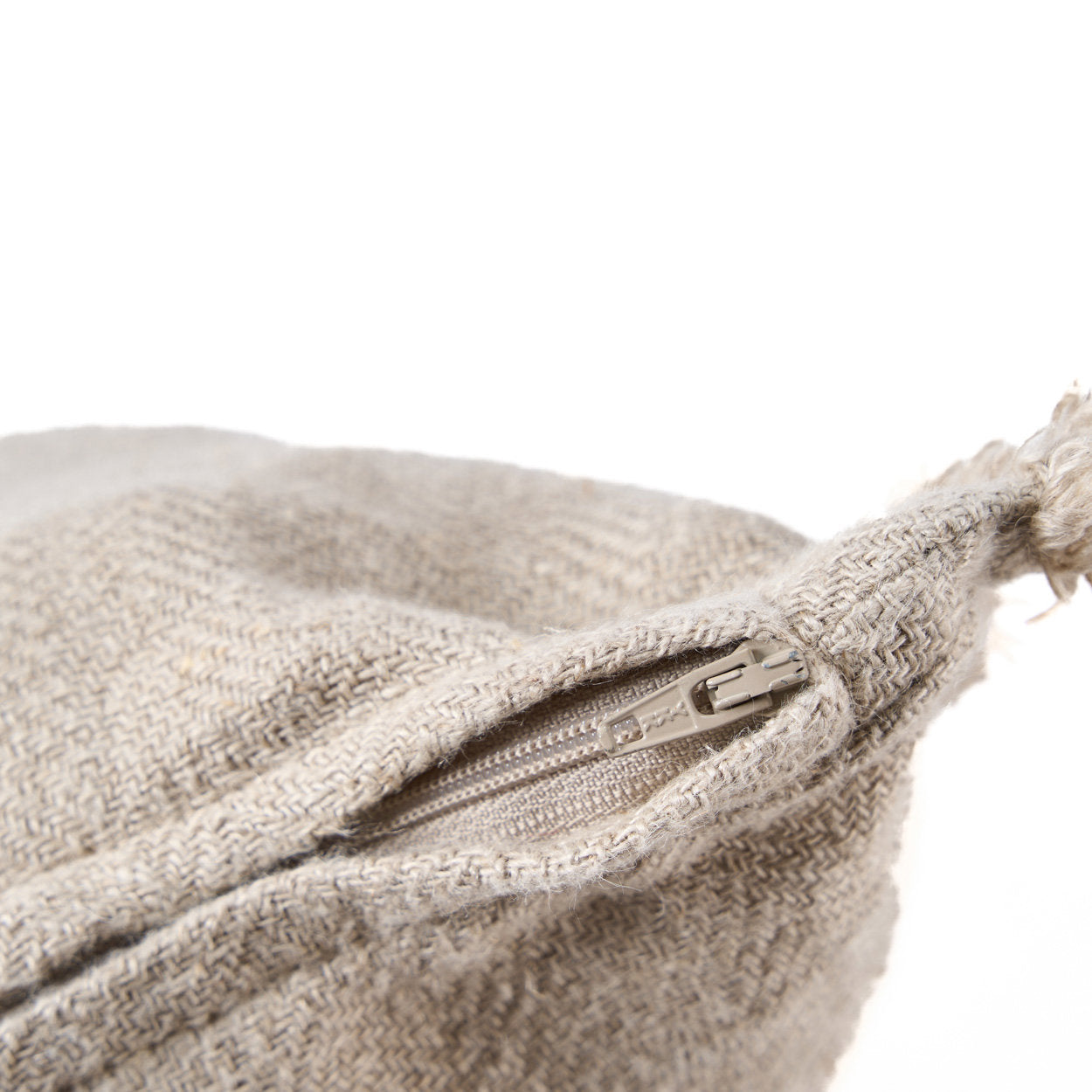 Durable and soft linen throw pillow cover for coastal and bohemian home décor