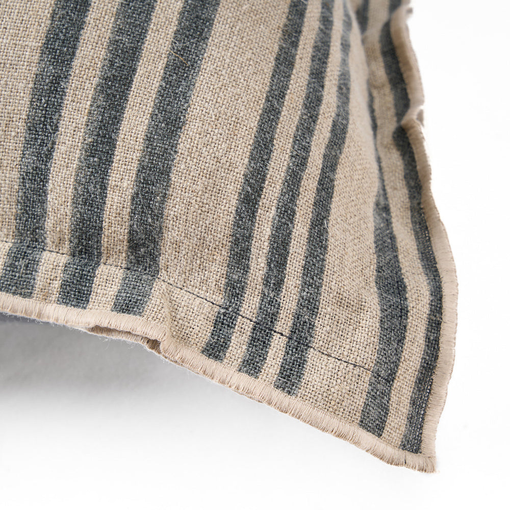 the-nordic-stripe-cushion-cover-natural-black-50x50