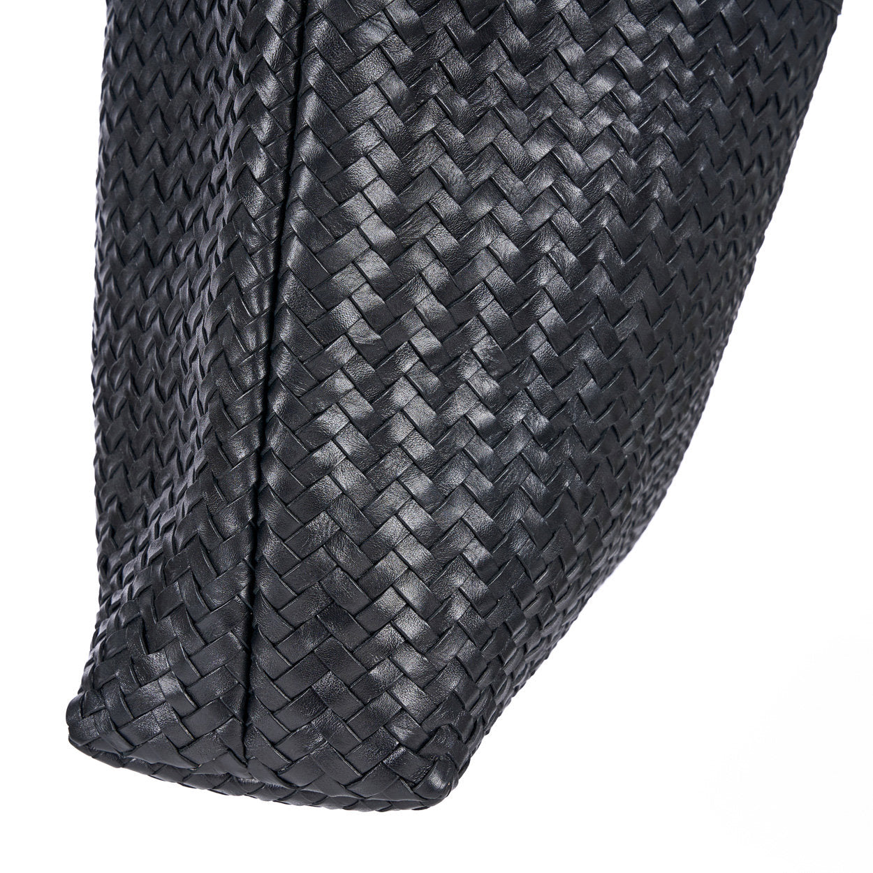 Handcrafted leather shopper bag for everyday essentials