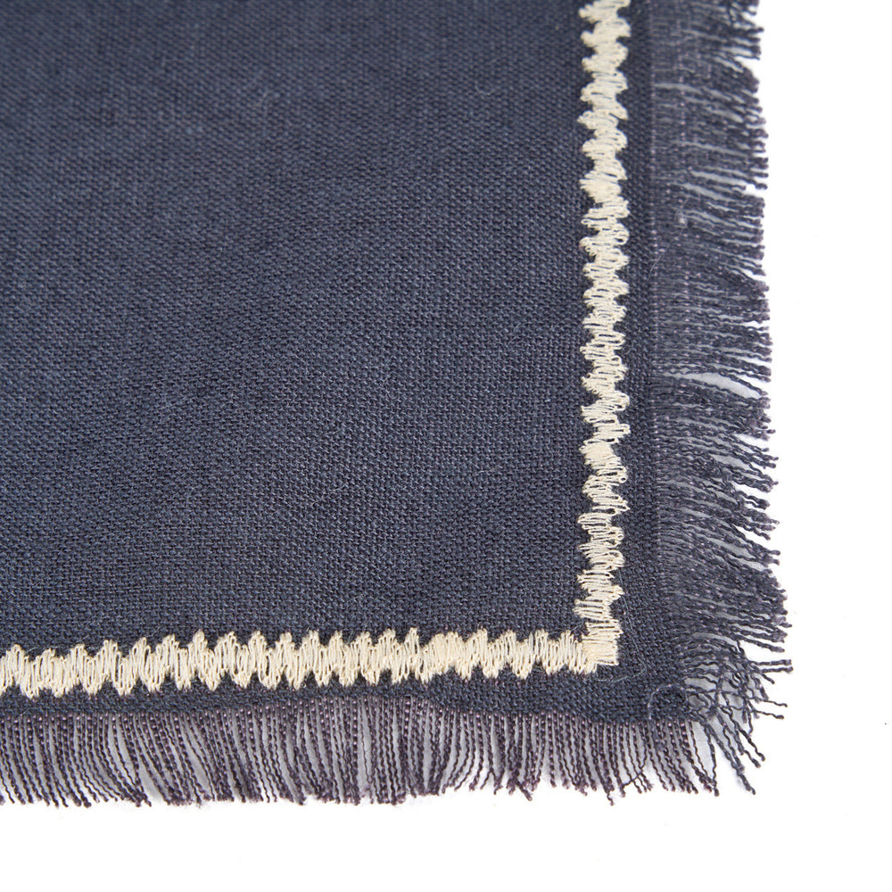 the-tuscany-napkin-black-natural-45x45