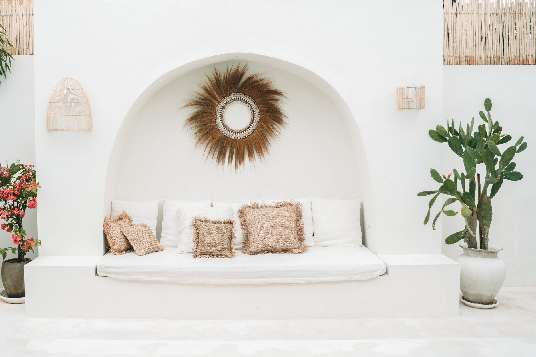 the-lalo-wall-applique-natural-l