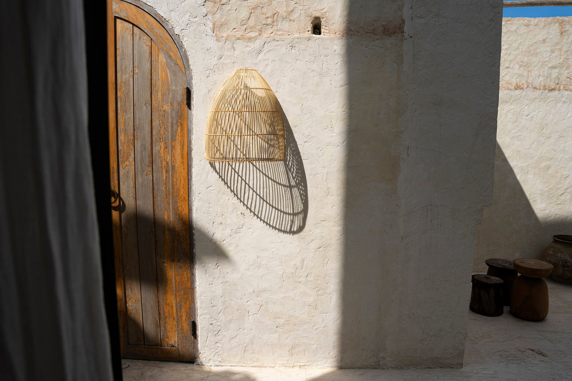 the-lalo-wall-applique-natural-l