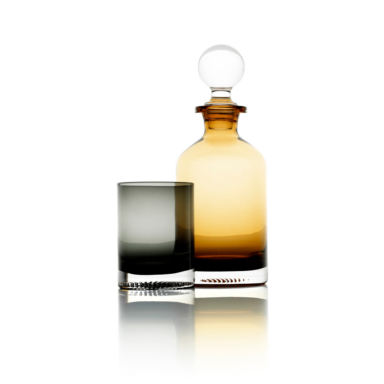 the-dot-decanter-carafe-amber