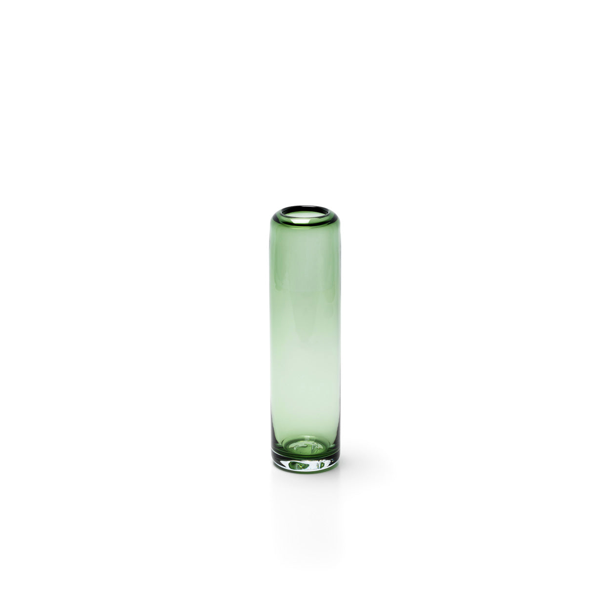 the-tall-vert-vase-green