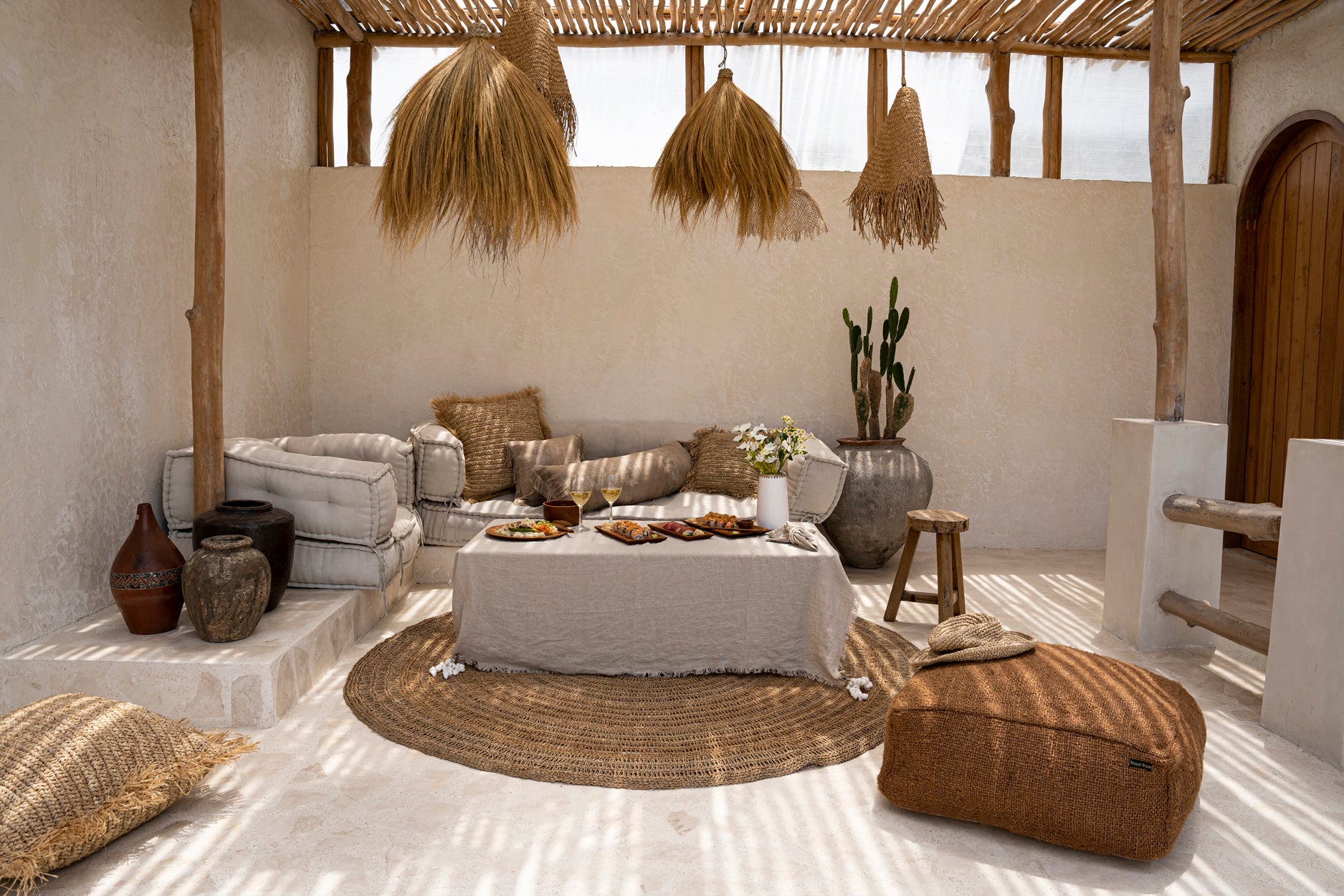 the-linen-tablecloth-beige-180x300