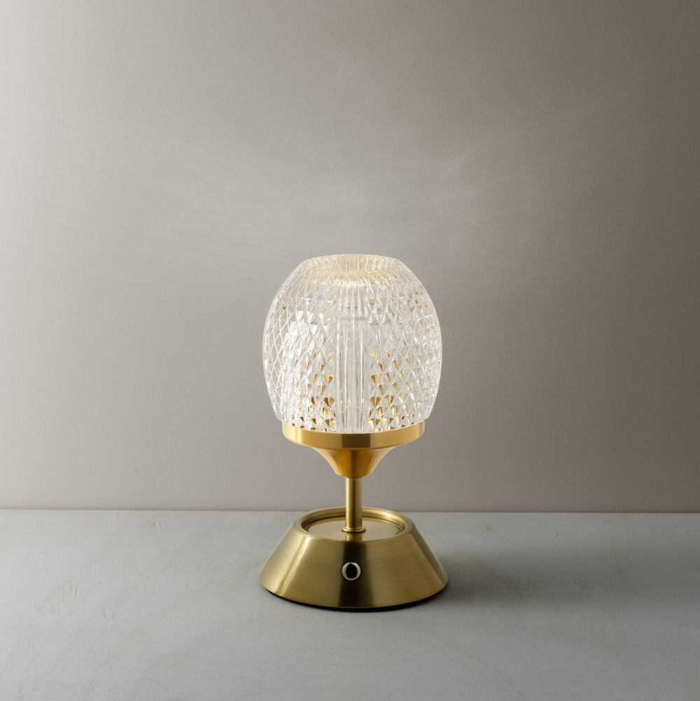 the-glow-sinatra-led-table-lamp