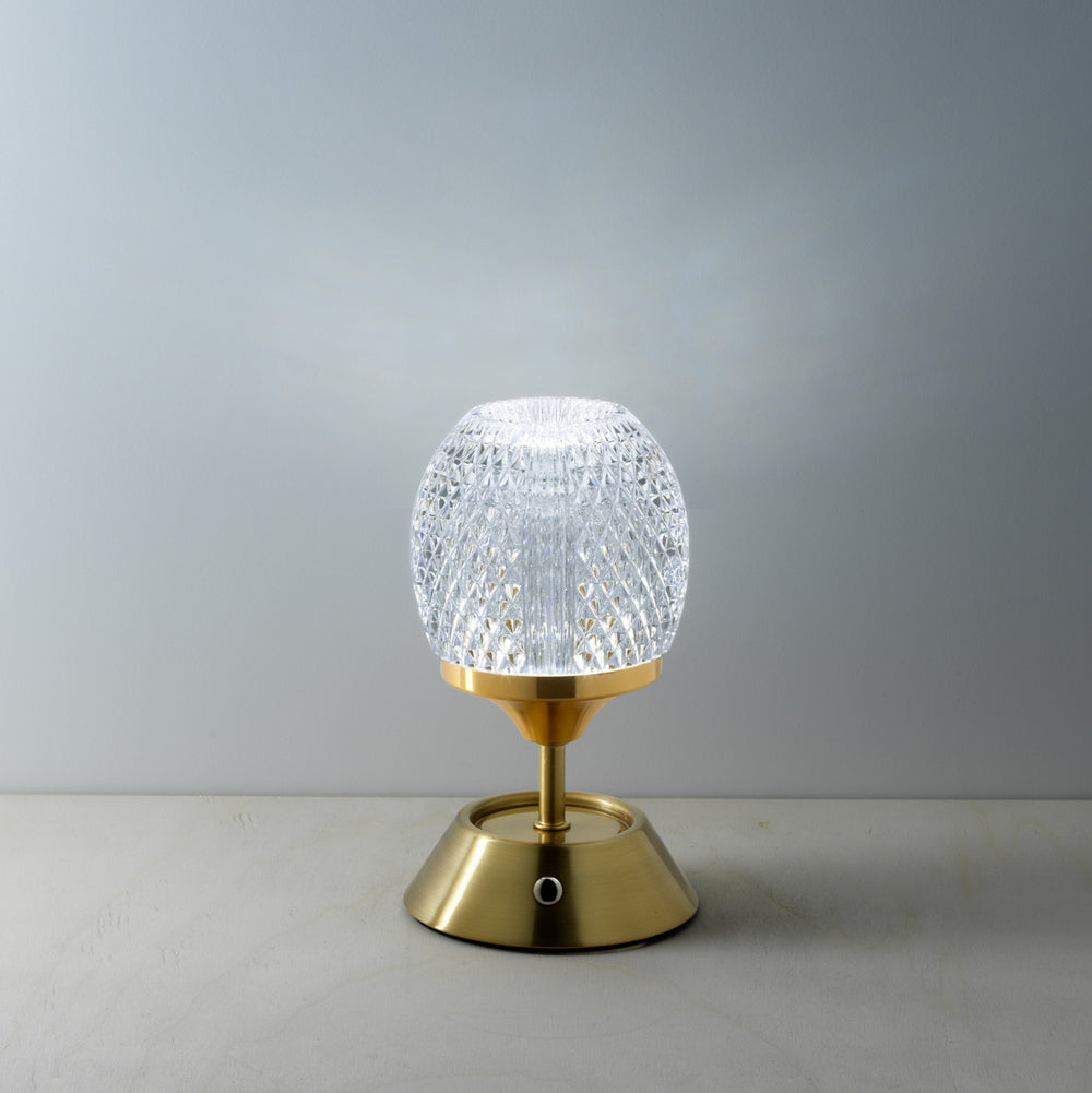 the-glow-sinatra-led-table-lamp