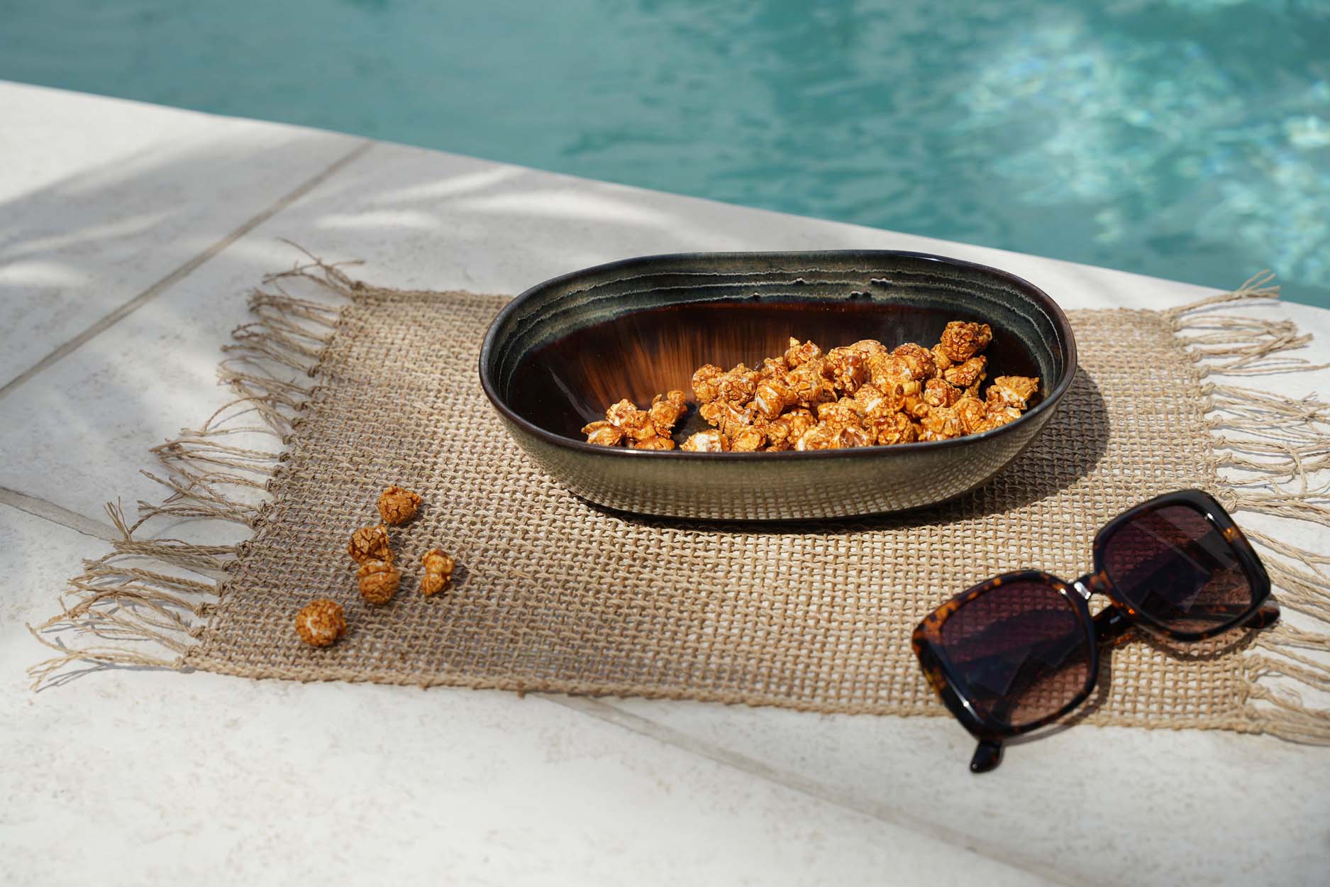 the-comporta-oval-bowl-l