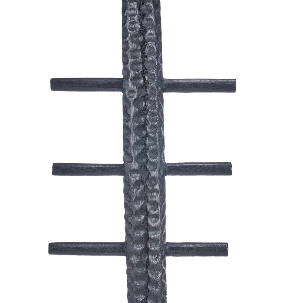 the-totema-pillar-black