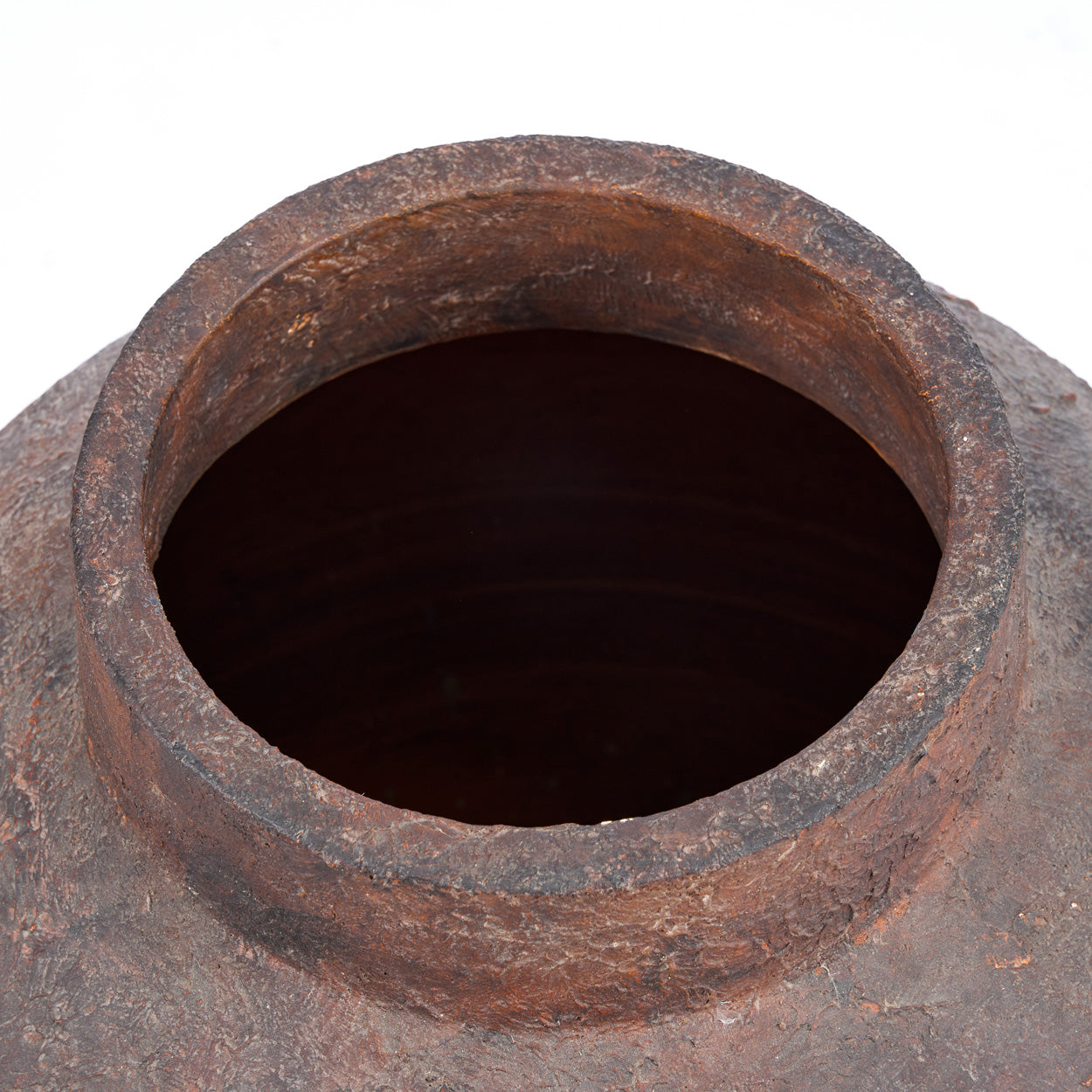 the-volcanic-vase-burgundy-xxl