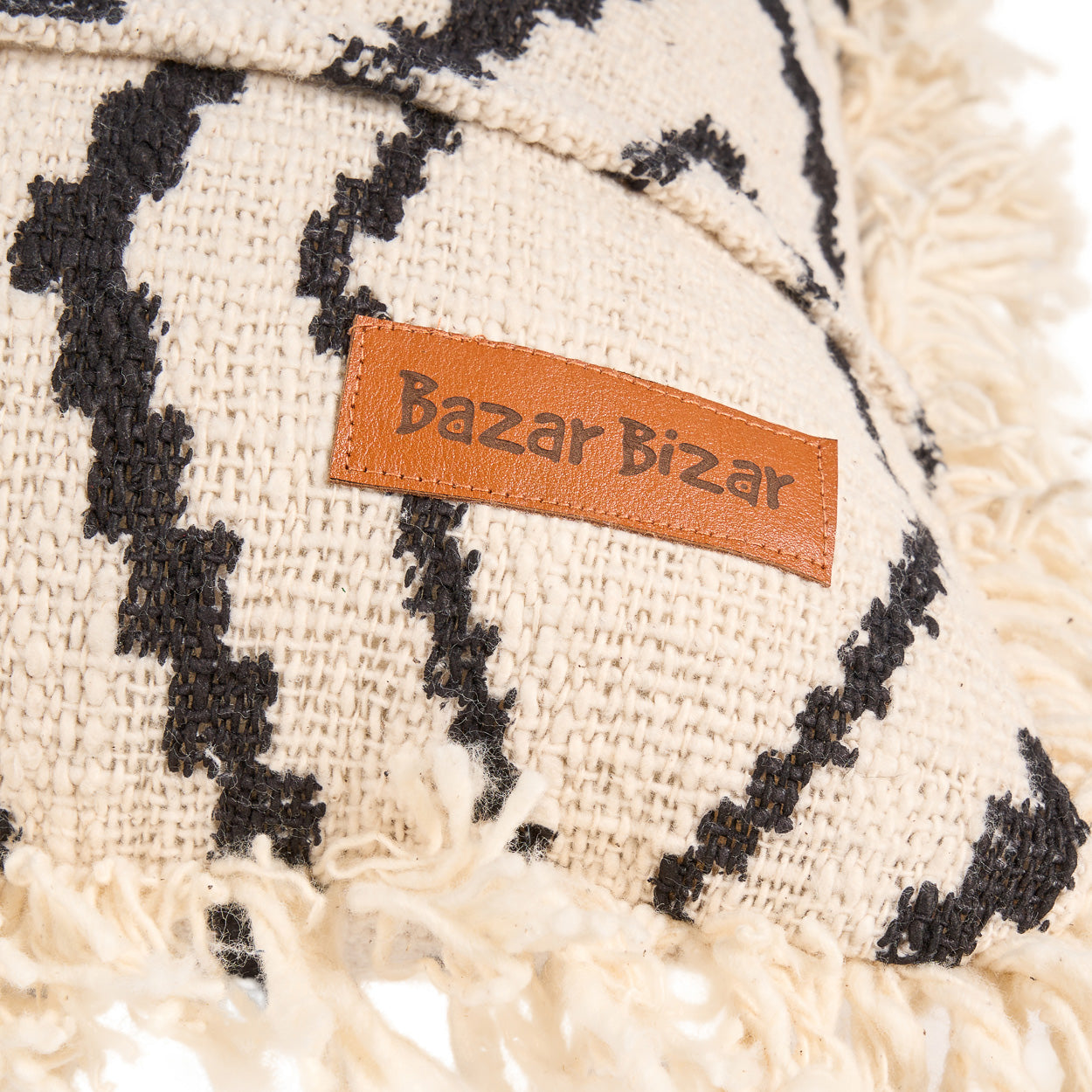 the-sahara-diamond-cushion-cover-natural-black