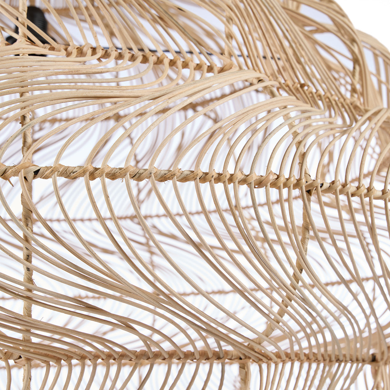 the-aurora-puff-pendant-natural-xl