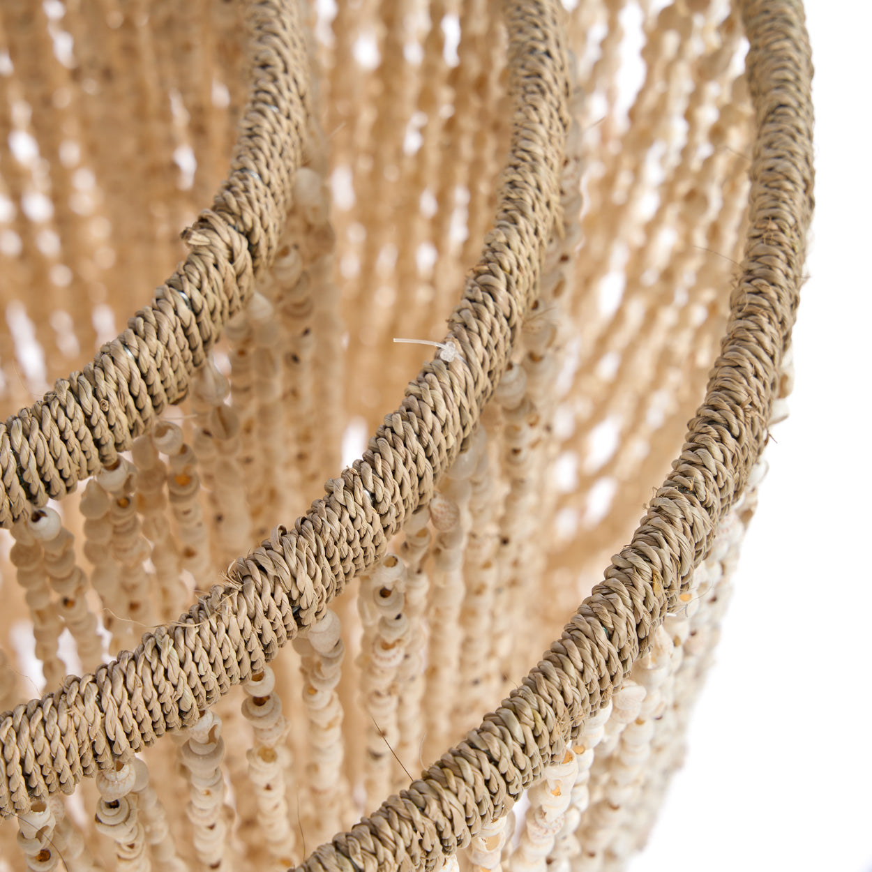 the-lagoon-shell-chandelier-natural-m