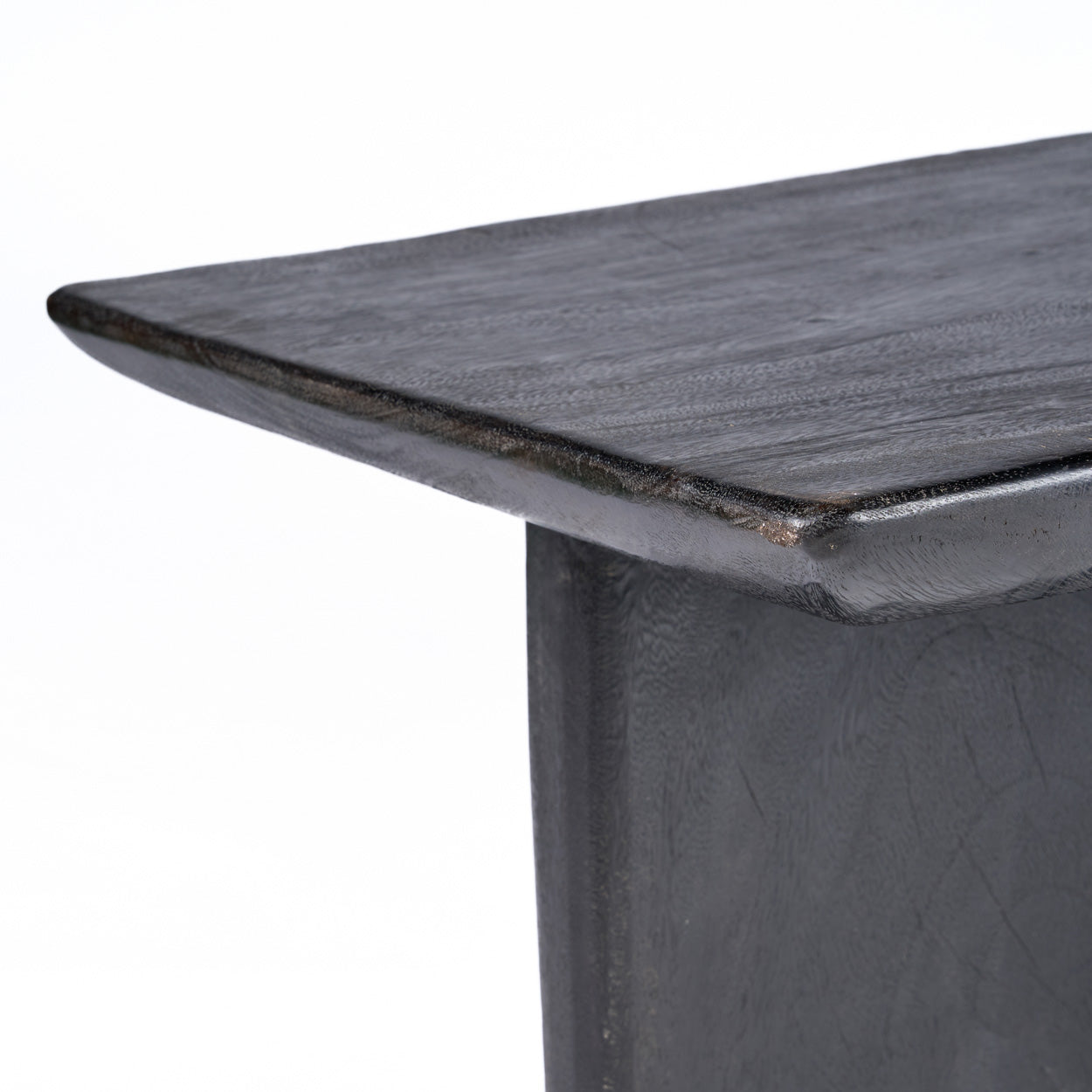 the-obsidian-coffee-table-black