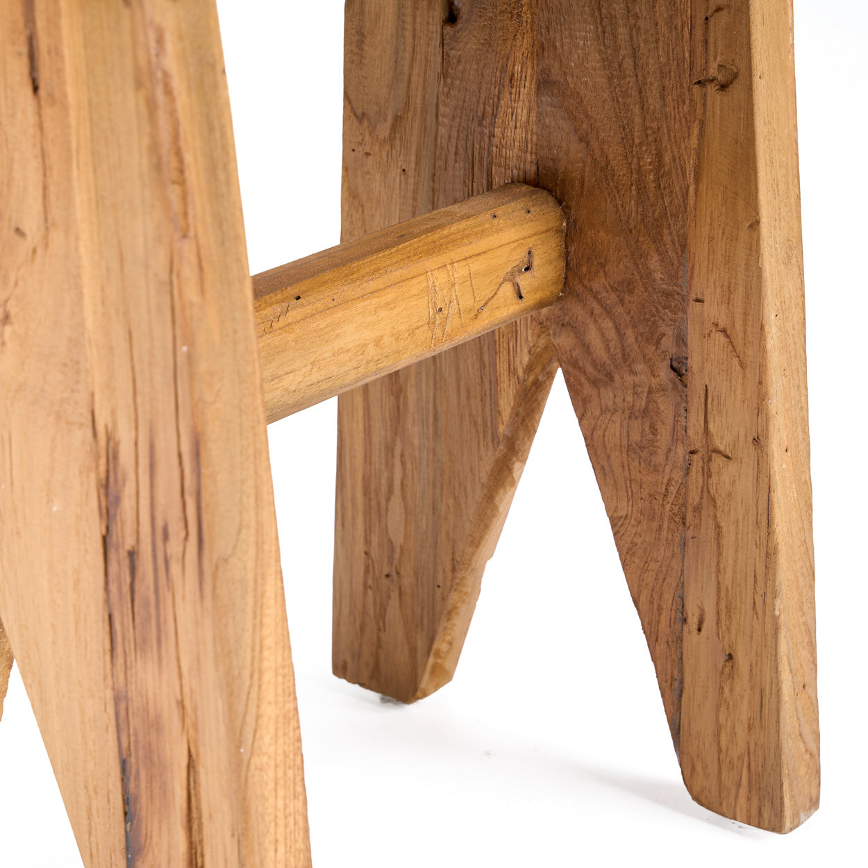 the-siku-stool-natural