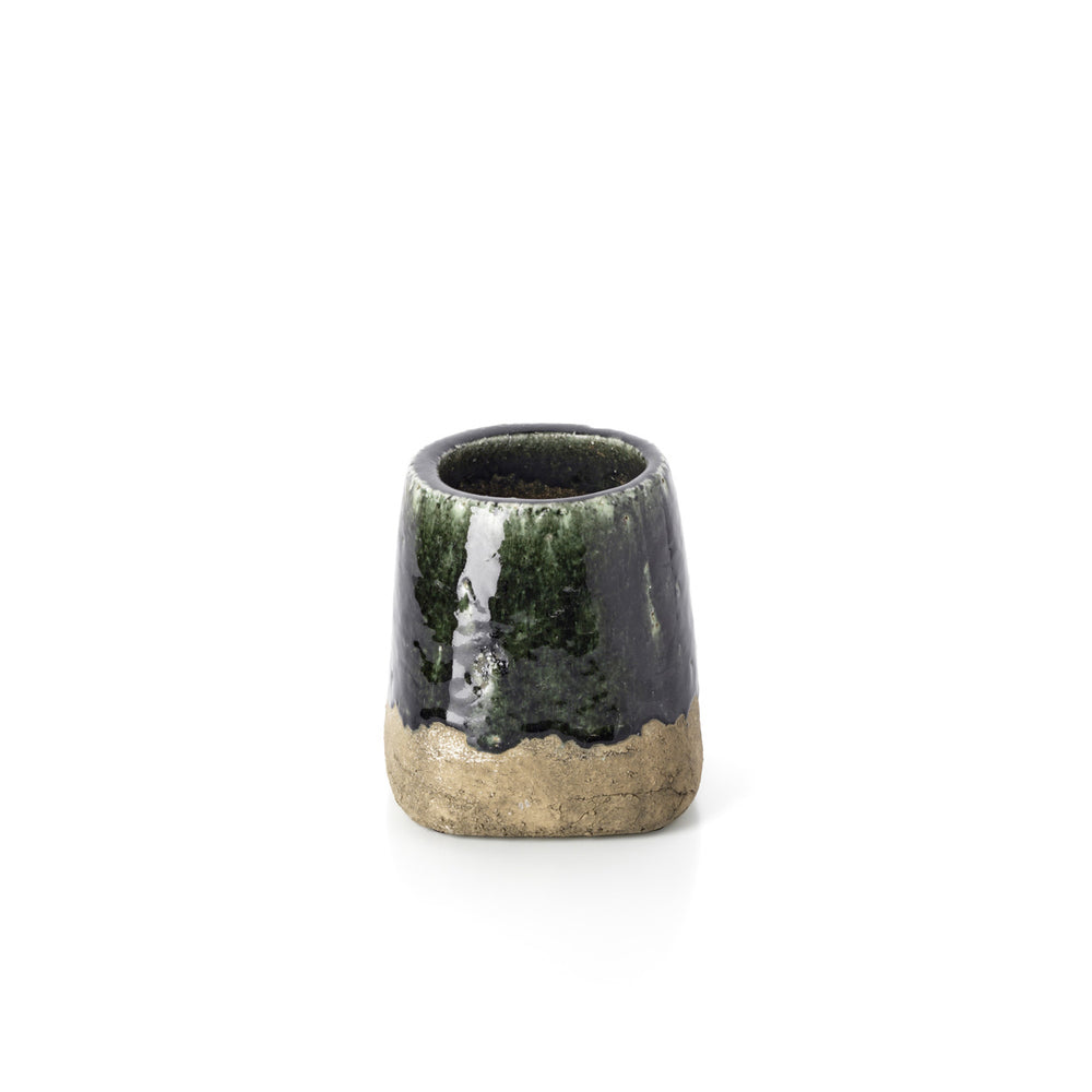 the-moss-conical-planter-concrete-green-s