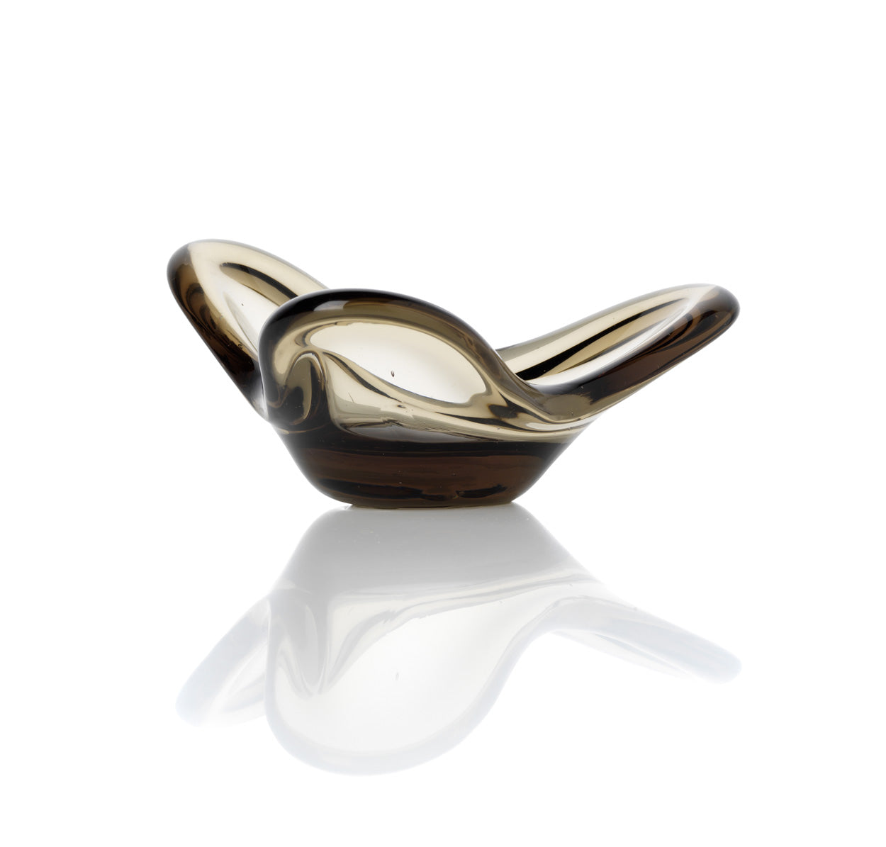 the-liquid-form-candle-holder-smoke