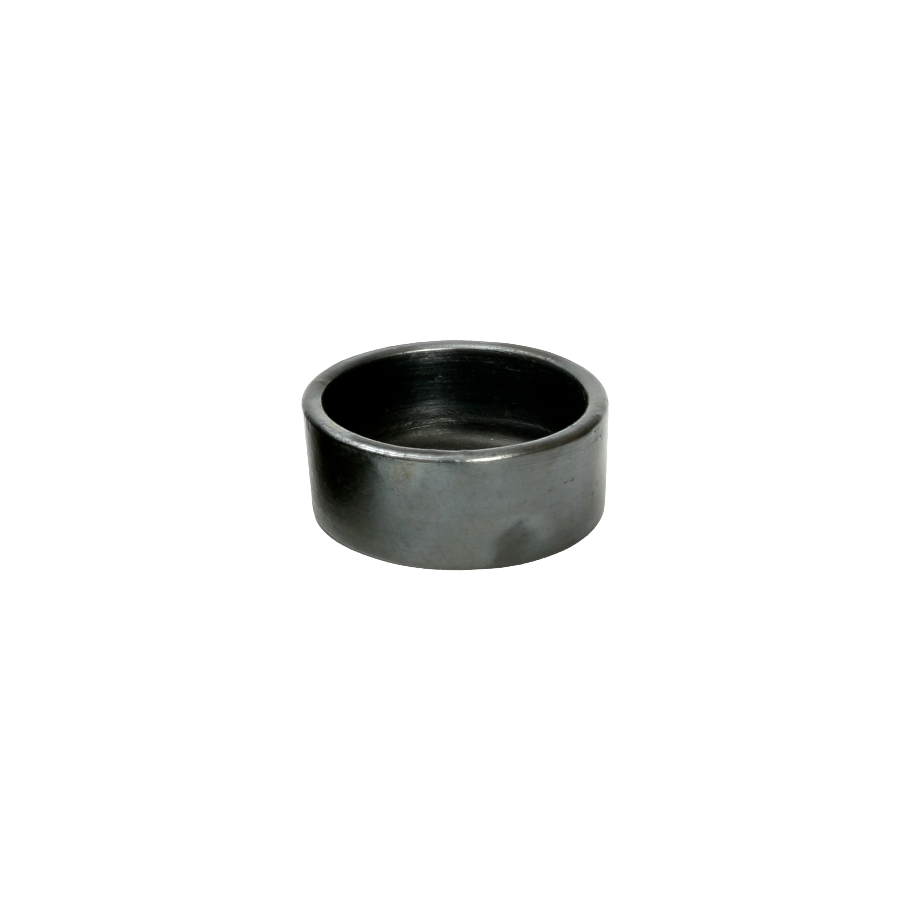 the-burned-cylinder-dish-black-s