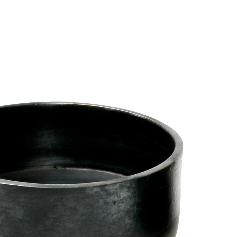 the-burned-cylinder-dish-black-l