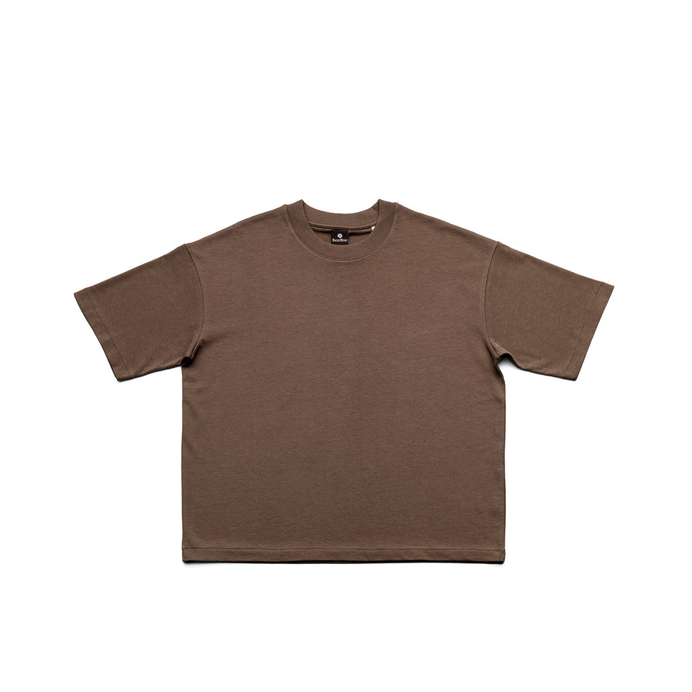 Unisex small mocha t-shirt in black, crafted from soft cotton with a comfortable and versatile fit.