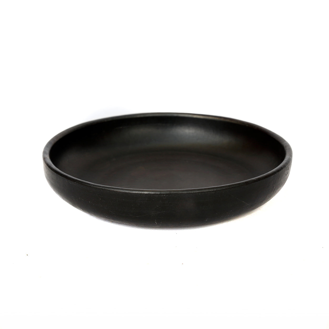 Terracotta black plate in medium size for pasta or salad