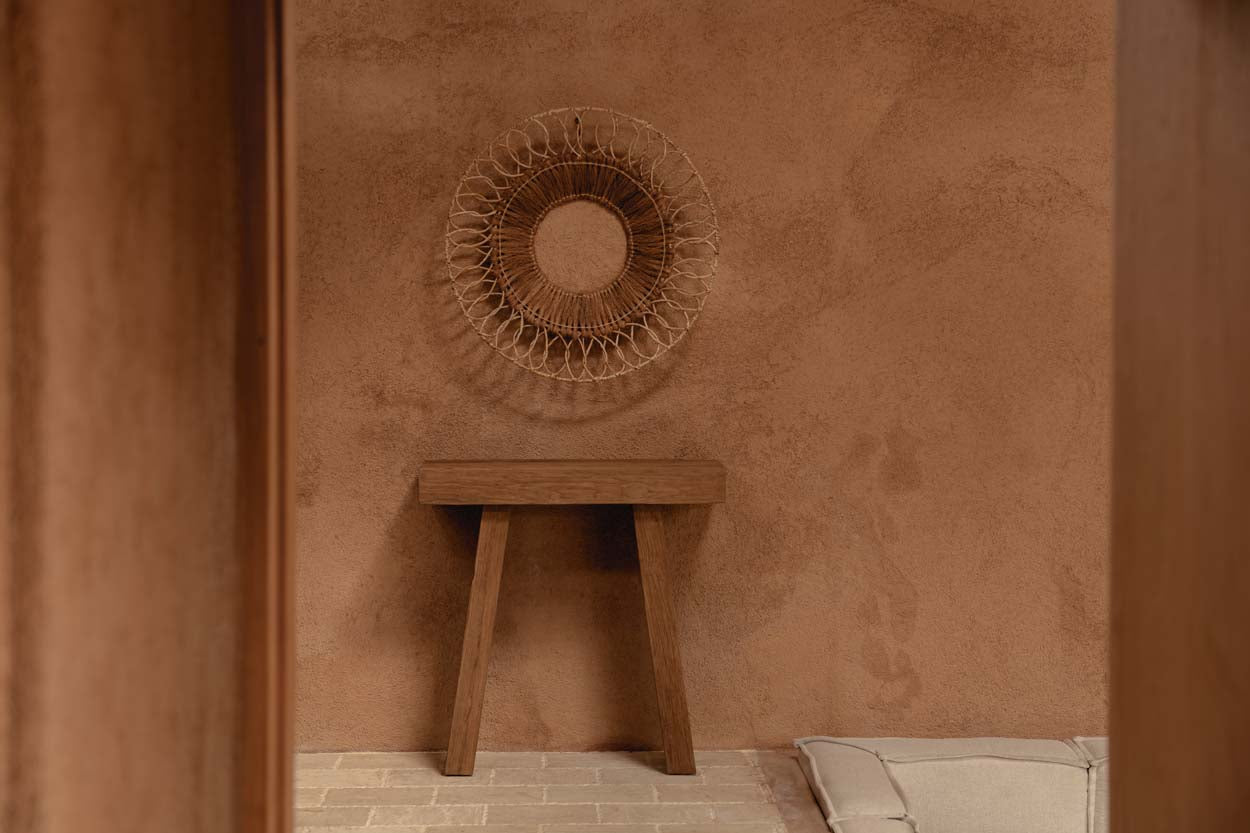 The Stance Console - Natural