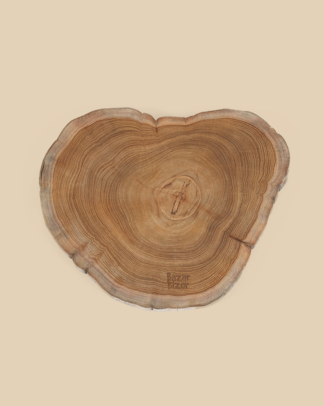 Il Tagliere Di Radice Di Teak