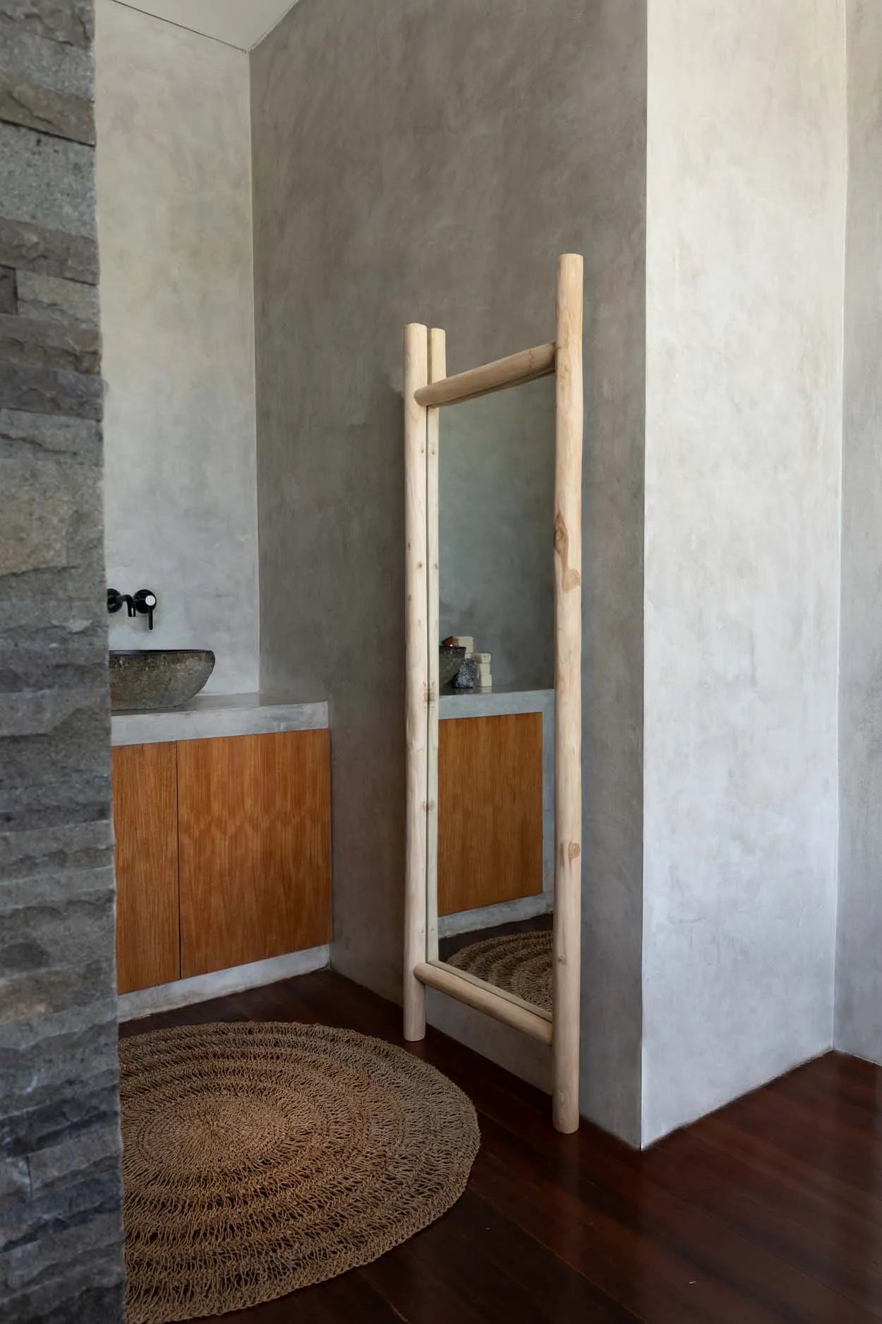 the-island-dressing-room-mirror-natural