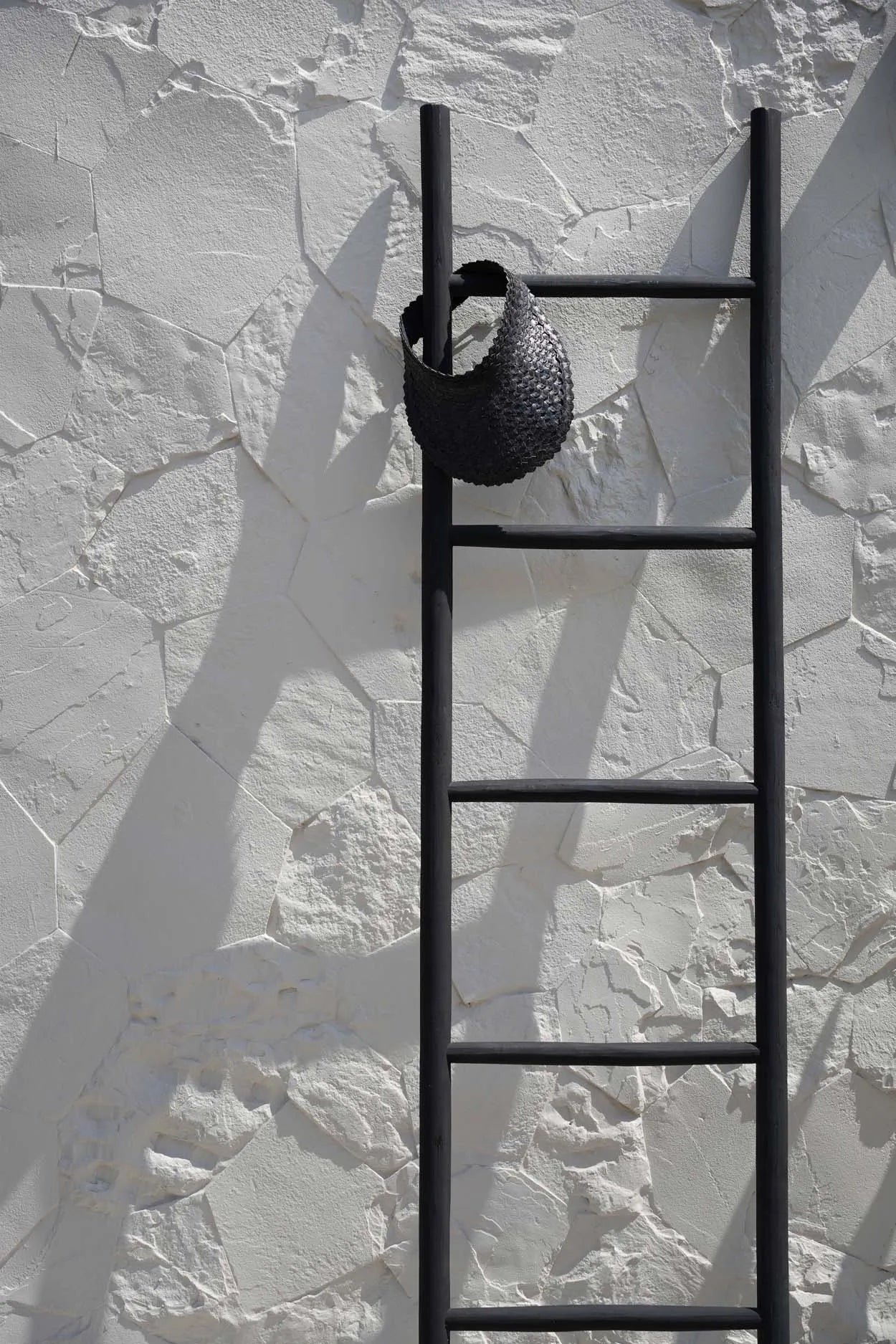 the-sunshade-black