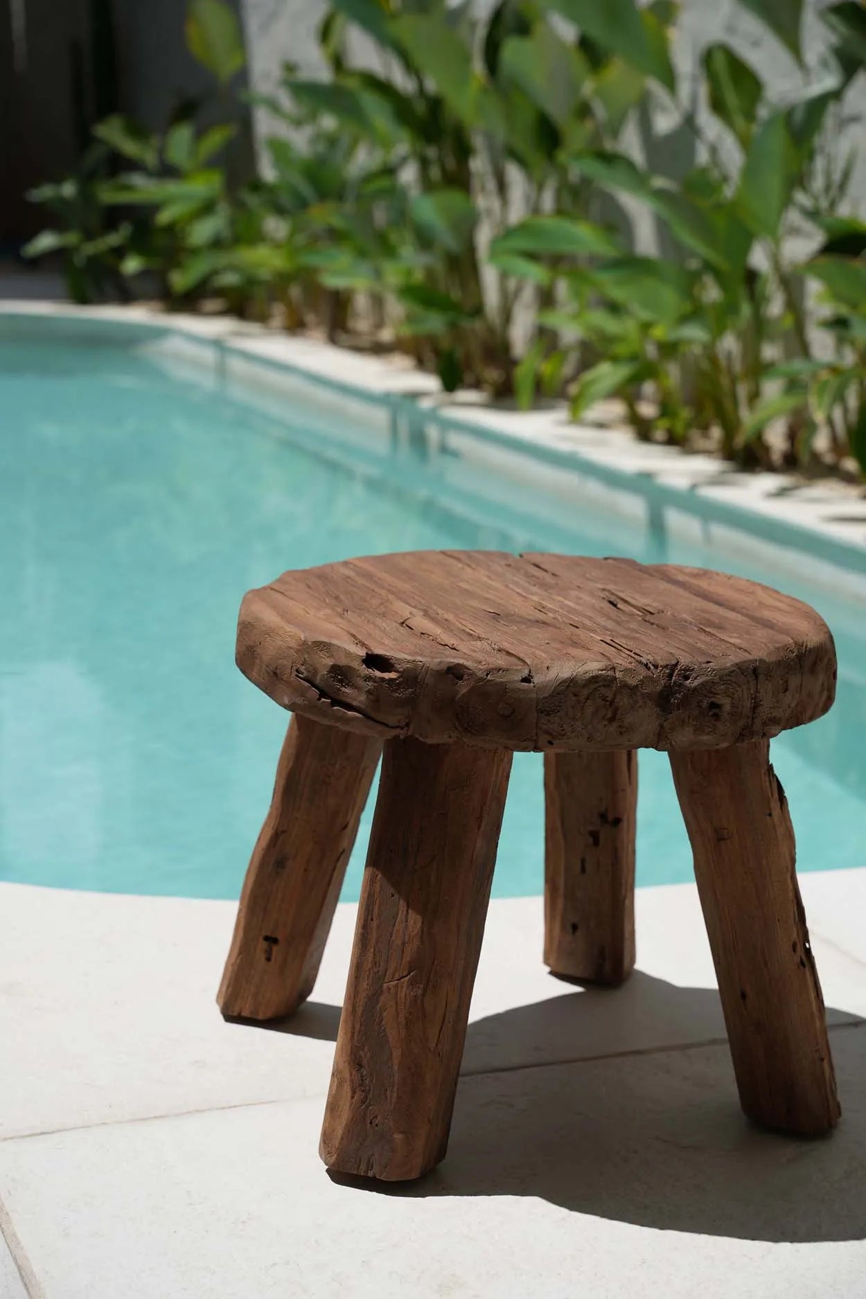 the-marabunta-rustic-side-table-natural