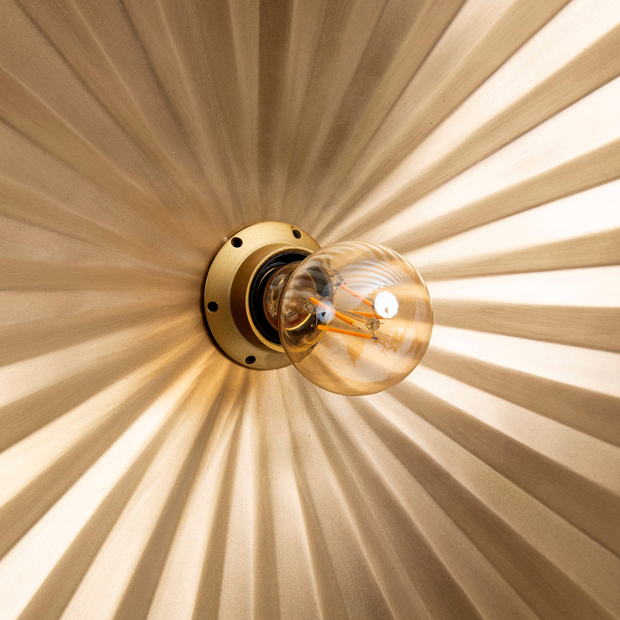 the-tsijn-tsjin-wall-lamp-brass-m