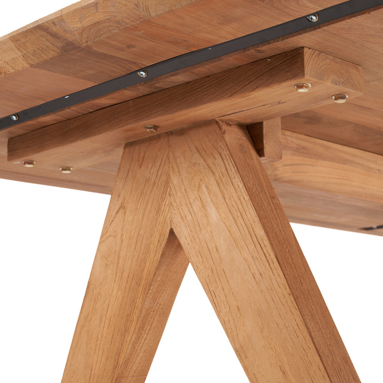 the-saint-croix-dining-table-indoor_40