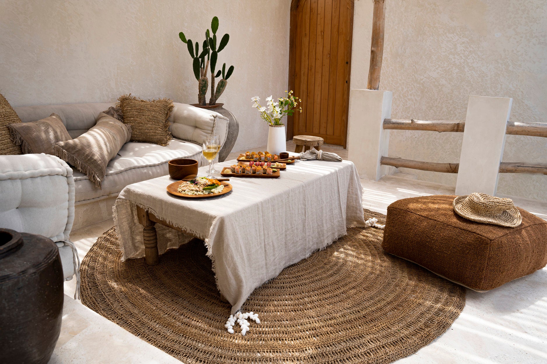 the-linen-tablecloth-beige-150x250