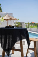 the-linen-tablecloth-black-150x200