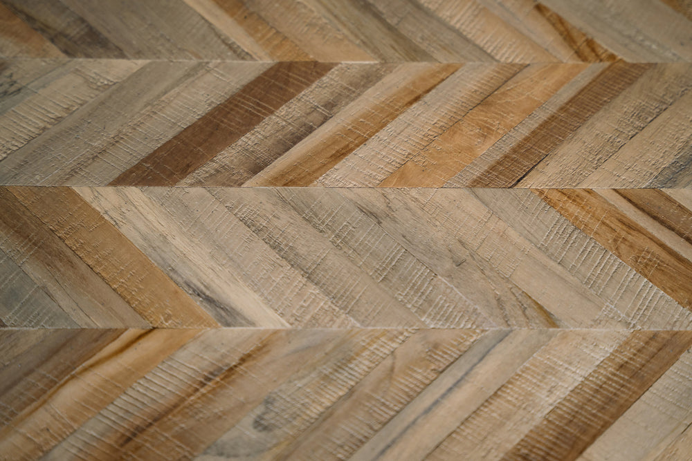 110 cm herringbone teak bench, versatile for indoor and outdoor spaces