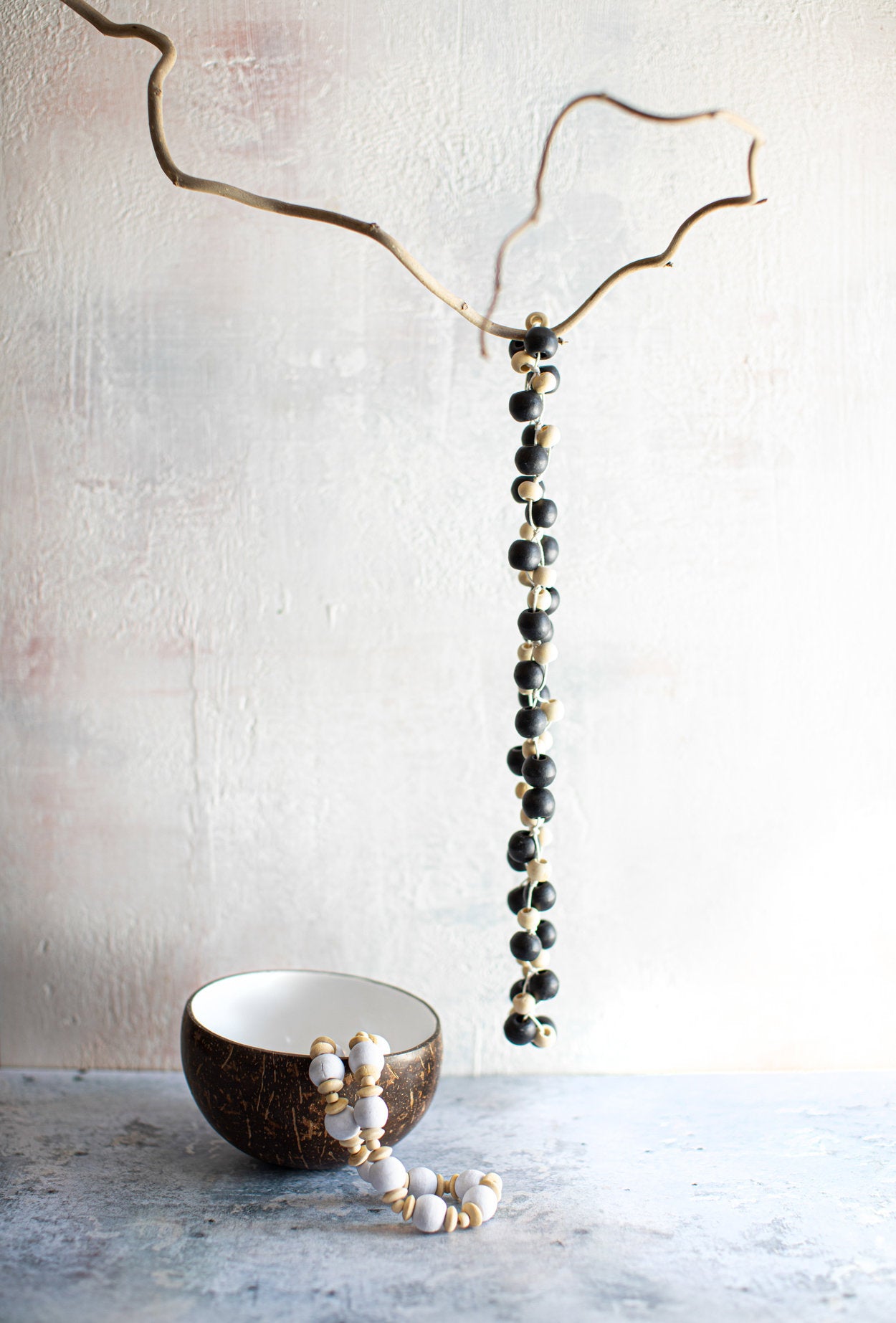 the-canggu-necklace-natural-black