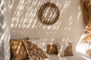 the-raffia-macrame-wall-deco-white-natural