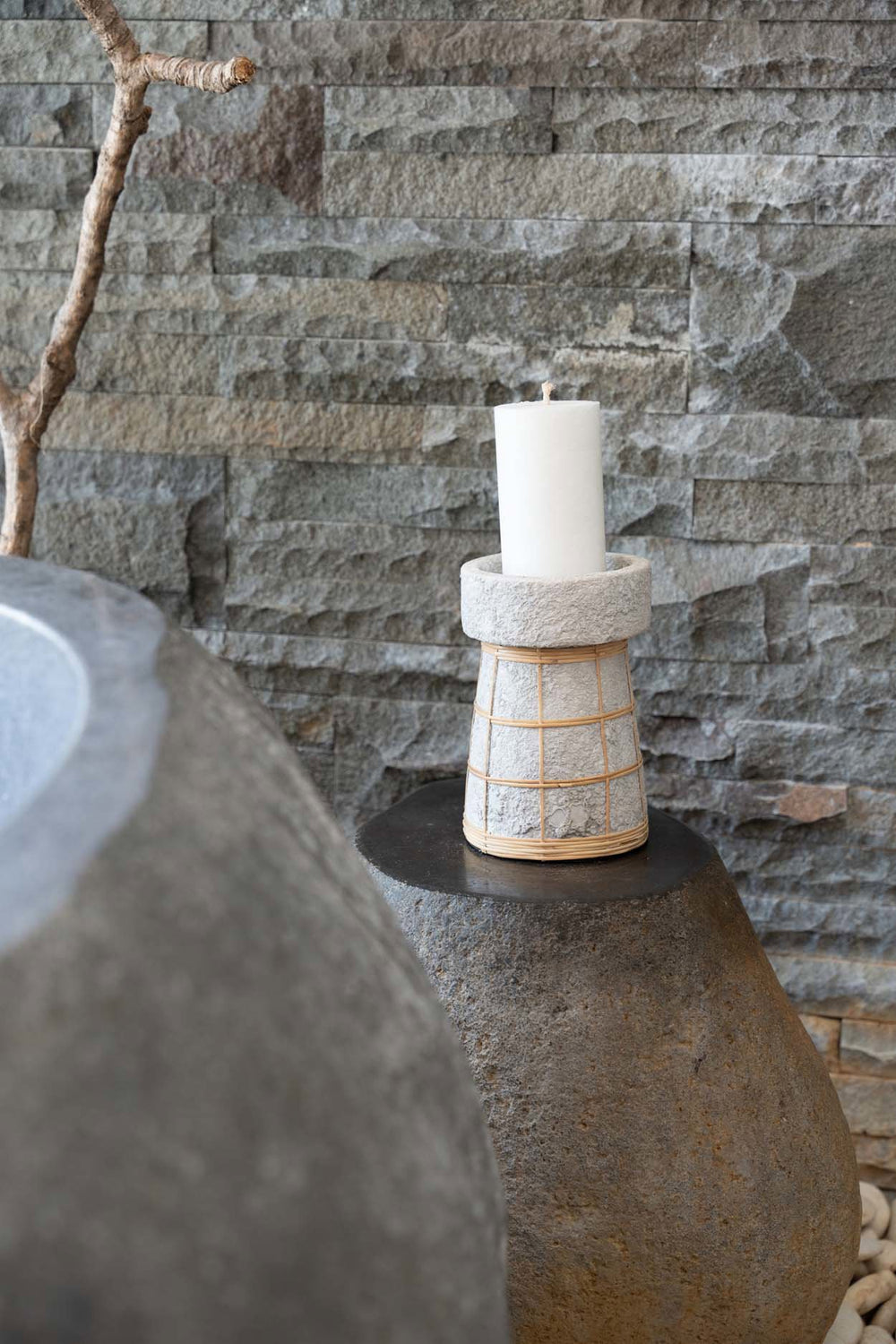 the-serene-candle-holder-concrete-natural-l