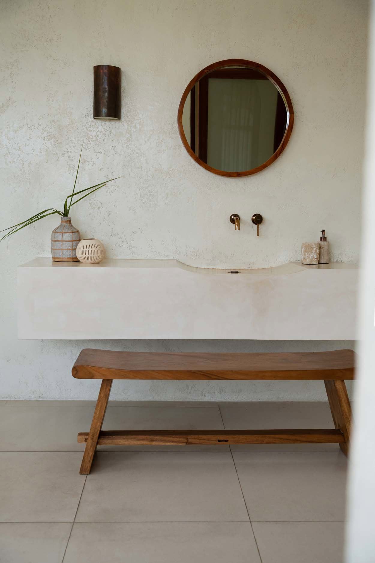 the-whoopy-vase-concrete-natural-l