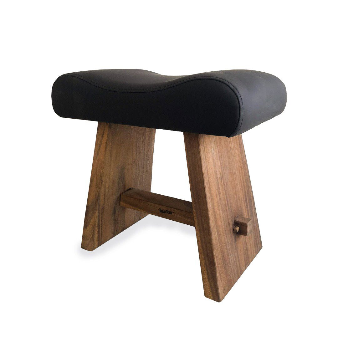 the-suar-stool-with-leather-natural-black
