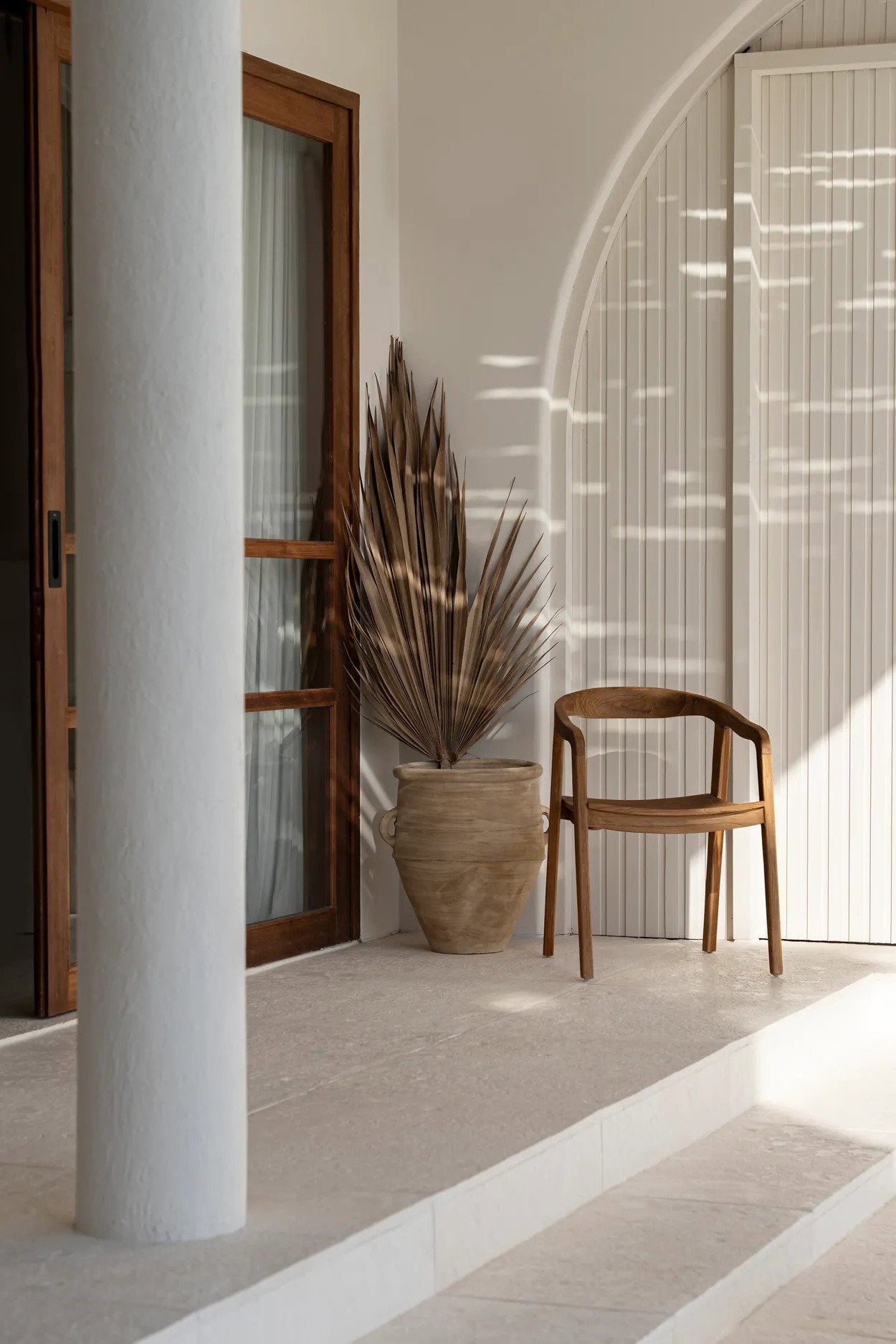 the-nihi-oka-dining-chair-outdoor