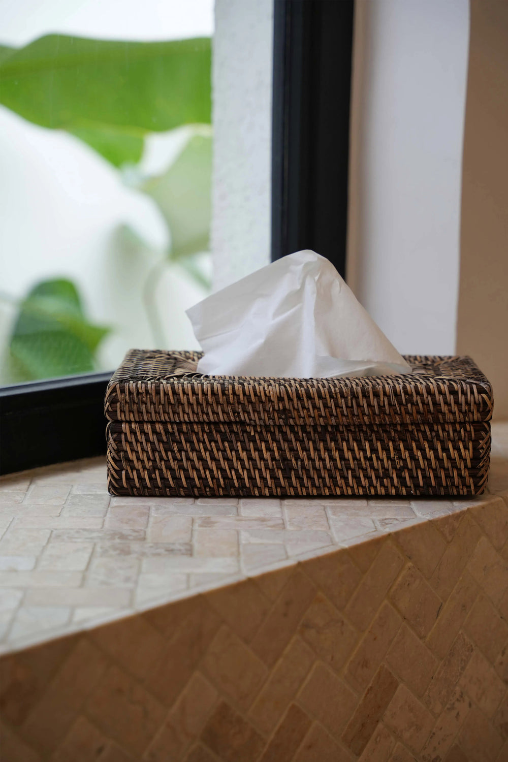 the-rattan-classic-tissue-box-natural-brown