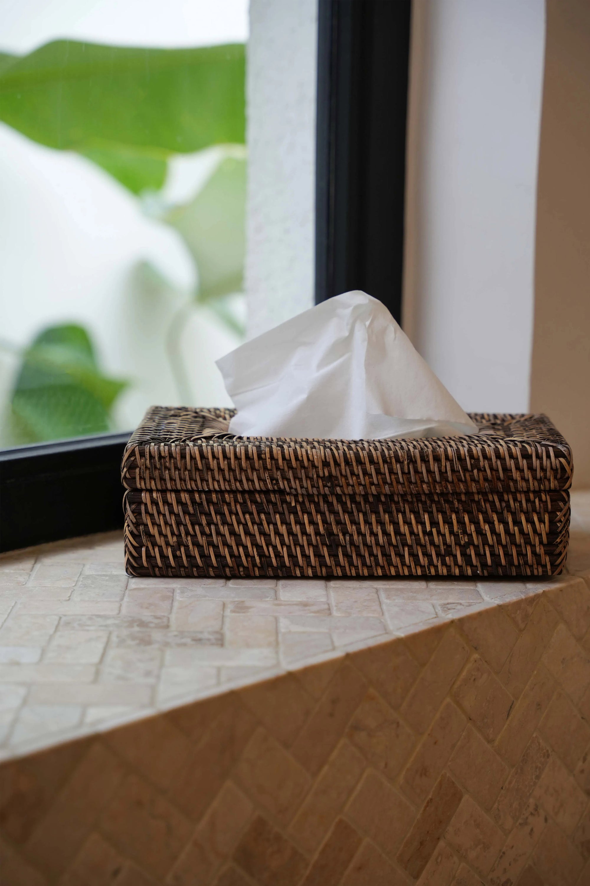 the-rattan-classic-tissue-box-natural-brown